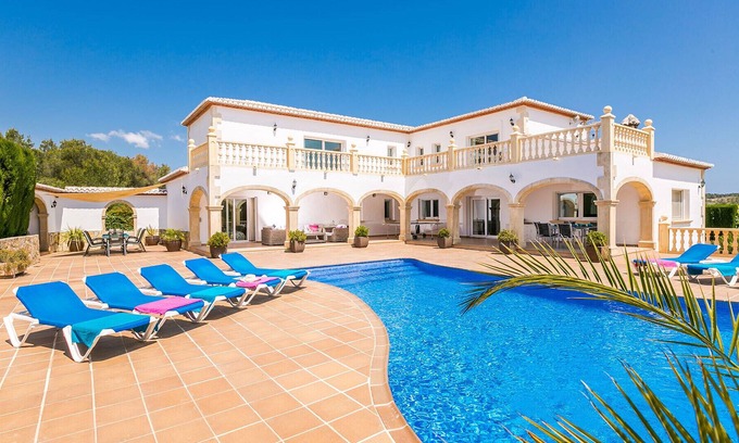 Tarraula Villa | Modern villa in Javea, situated in a quiet cul-de-sac with air conditioning!