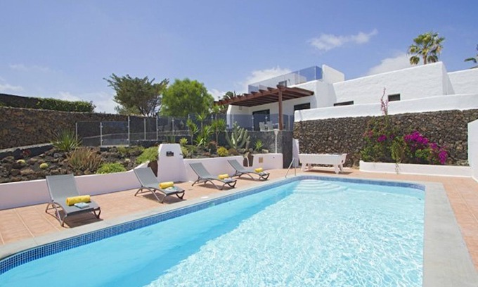 Los Mojones Villa | Stylish Villa Mojones with Private Pool in Puerto Del Carmen
