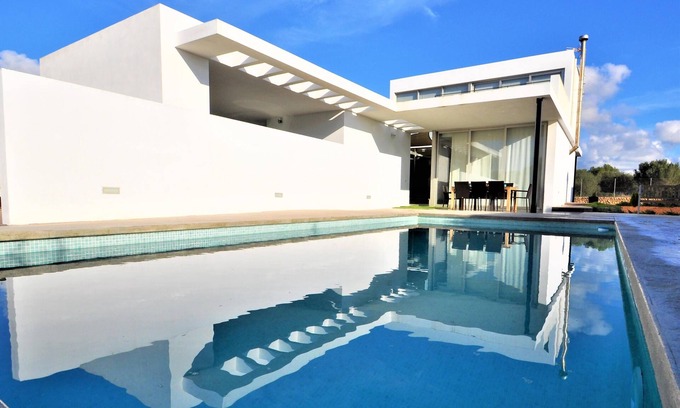 Sa Torre Villa | Family-Friendly Villa with Pool & Spa Near Golf Courses