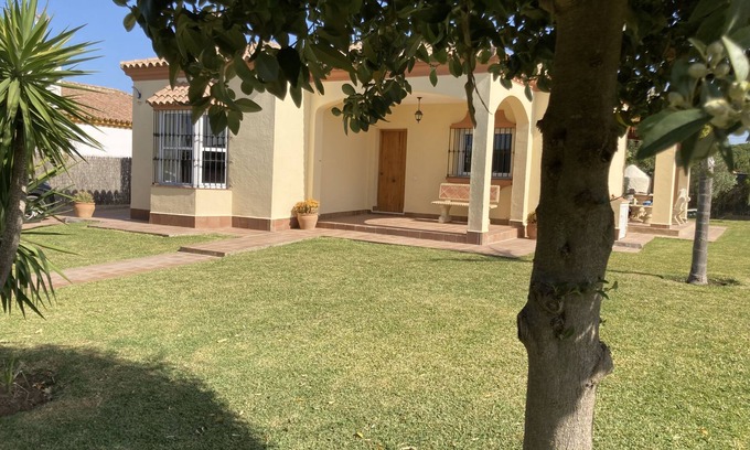 Campano Villa | Tranquil Villa with Private Pool Near the Beach - 9.6/10