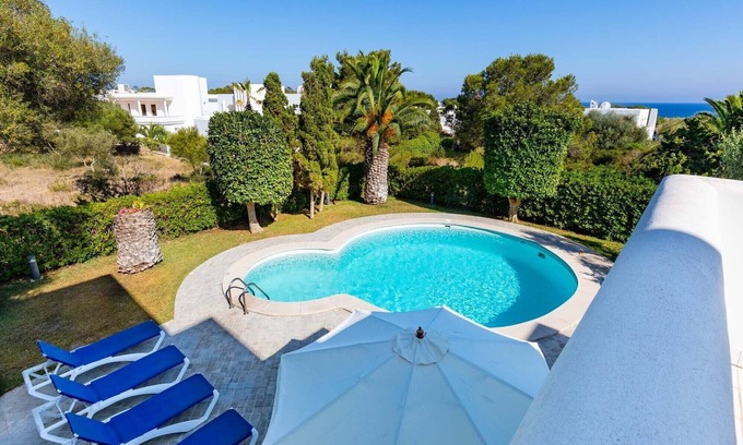 Portopetro Villa | Contemporary Villa with Private Pool and Beautiful Garden
