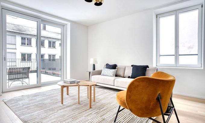 Sihlfeld Apartment | Contemporary Wiedikon 2.0 Room with Convenient Amenities
