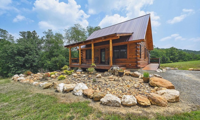 Burks Fork Cabin | Guest Rated 10/10: Modern Cabin Retreat on Working Farm