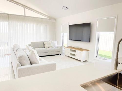 Gobbagombalin House | Modern Wyoming Getaway