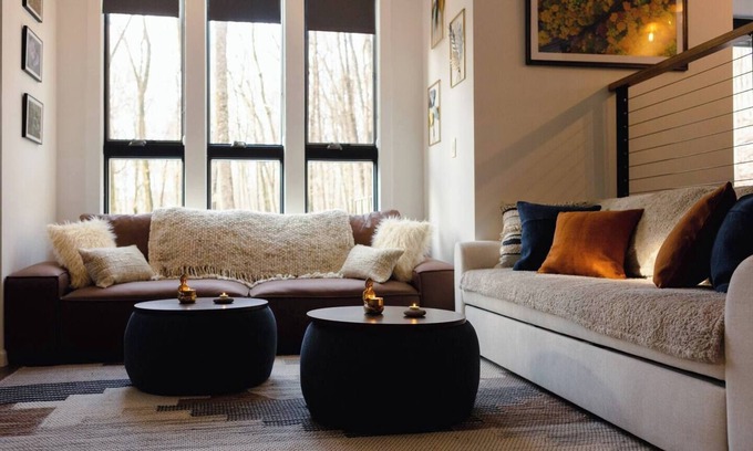 Gardiner Ski Chalet | Modern Zen Chalet at the Foot of Gunks w Mt. View and barrel outside sauna
