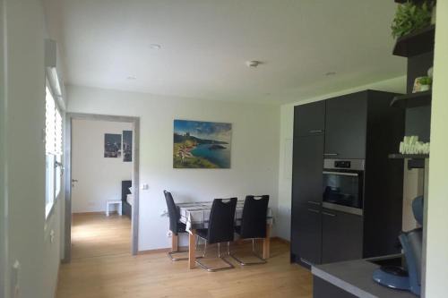 Urloffen Apartment | Moderne 1,5 Zimmerwohnung