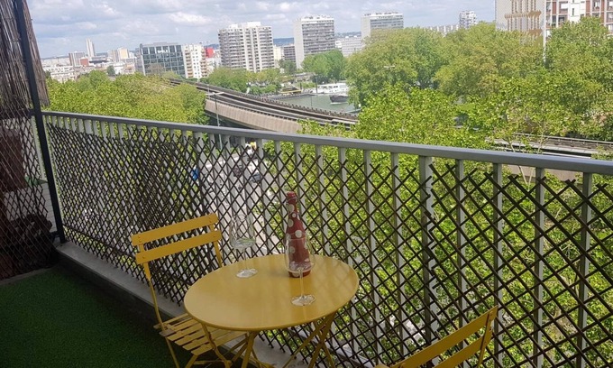 Clichy Apartment | Modern 3-Room Escape with River Seine Views & Breakfast