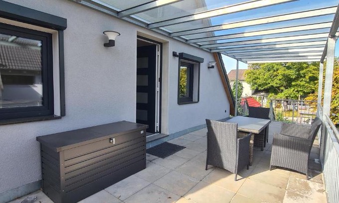 Burgthann Apartment | Modern Retreat: Child-Friendly Accommodation with 9.7 Rating