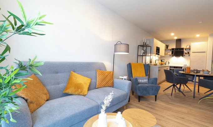 Dorumer Neufeld Apartment | Modern Apartment with Balcony & Sauna Near the Beach