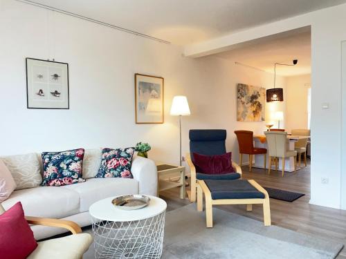 Remagen Apartment | Bright Oceanfront Retreat with Guest Rated 9.8/10
