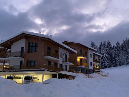 Ramsau am Dachstein Apartment | Exceptional Stay at Moderne Kaminstube - Rated 9.8/10