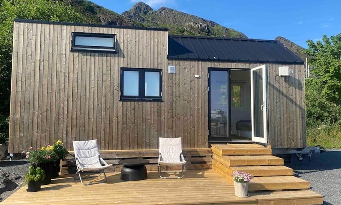 Moskenes Apartment | Modern Mini House by the Sea - Guest Rated 9/10