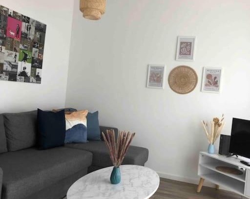 Uetersen Apartment | Modern 2-Room Apartment with Pet-Friendly Amenities