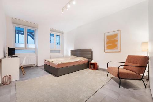 Vahrenwald-List Apartment | Modern Business Apartment in Prime Location for Families