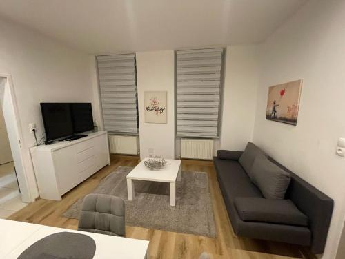 Funfhaus Apartment | Pet-Friendly Apartment Geibel T5 - Guest Rated 9/10