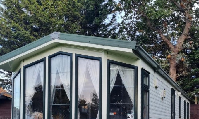 Cray Meadows Other | Cozy 3 Bedroom Static Caravan for Your Perfect Getaway
