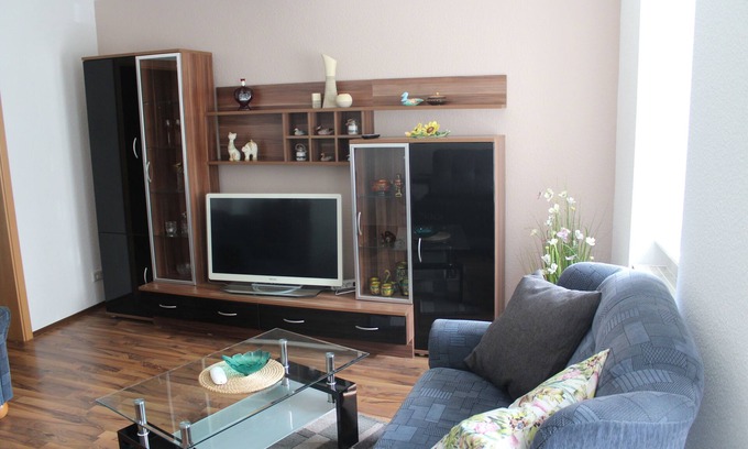 Mucheln Apartment | Modernized Apartment in Historic Old Town with Pool & Views