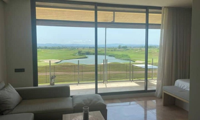 Torroella de Montgri Apartment | Guest Rated: Modern Apartment with Pool in Empordà Golf