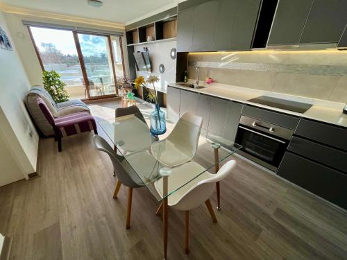 Los Angeles Apartment | Top-Rated Modern Apartment with Private Parking in Los Ángeles