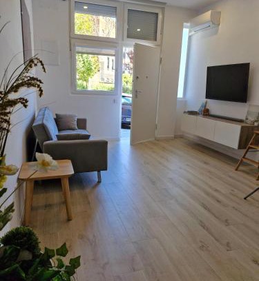 San Sebastian de los Reyes Apartment | Top-Rated Modern Studio in Alcobendas - Family Friendly