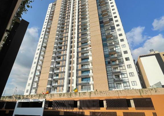 Bucaramanga Apartment | Stylish Apartment in Puerta del Sol with Pool & Hot Tub