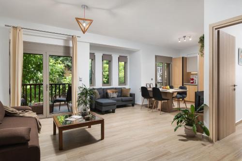 Koum Kapi Apartment | ModernPastel Apartment: Enjoy Hot Tub & Parking Near Old Port