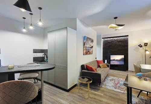 Avoti Apartment | Stylish and Child-Friendly 4-Star Apartment in Center
