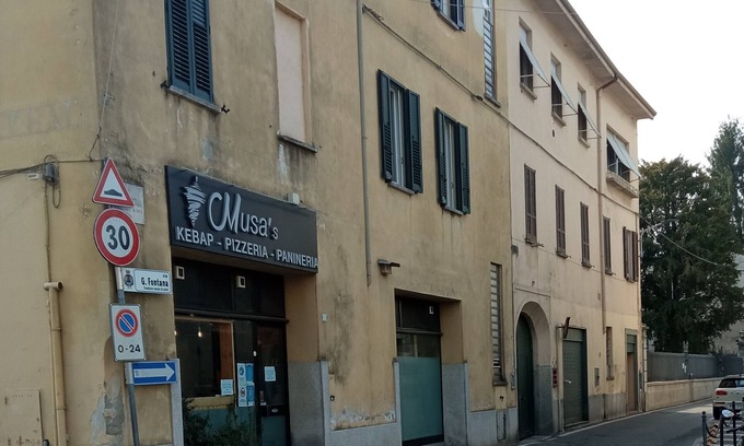Somma Lombardo Apartment | Top-Rated Modest House: Pet and Child Friendly Getaway