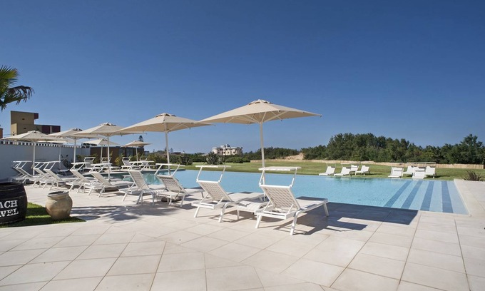 Marina di Modica Hotel | Relax at Modica Beach Resort - 4 Star with Pool & Spa