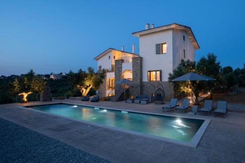 Pylos-Nestoras Villa | Discover Modone Villas in Peloponnese: Family-Friendly Escape