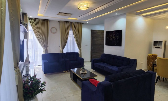 Ofin Villa | Discover Modupe Villa: Your Ideal Getaway in Lekki Lagos