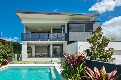 Moffat Beach House | Experience Moffat Beach Oasis with Pool & Pet-Friendly Vibe