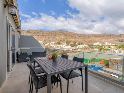 Playa de Mogan Apartment | Beachfront Mogan Terrace - Family-Friendly Getaway in Gran Canaria