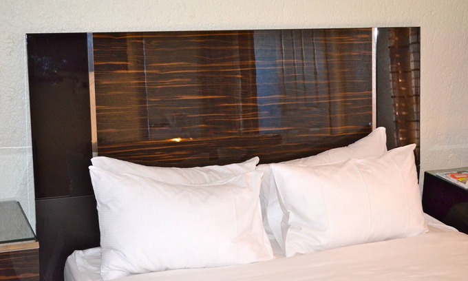 Moses Kotane Bed & Breakfast | Cozy Mogwase Bed and Breakfast with Pool & Kitchen Access