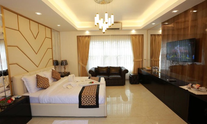 Dhaka Division Hotel | Elegant Stay at Mohanpur Parjatan Ltd with Ocean Views