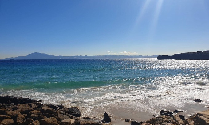 Puerto de la Duquesa Apartment | Discover Mohnblume: Stylish Retreat near Nature Beach