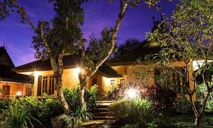 Ban Du Hotel | Discover Mohnfahsai Home Resort: Family-Friendly Oasis