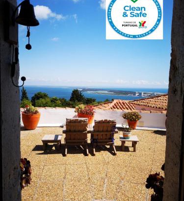 Nossa Senhora da Anunciada Villa | Moinho do Marco: Oceanfront Escape with Pool & Family Fun