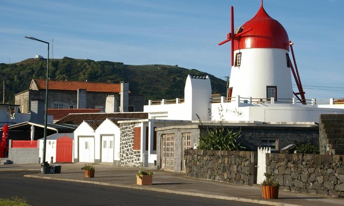 Santa Cruz da Graciosa House | Elevated Oceanfront Retreat at Moinho Mó da Praia