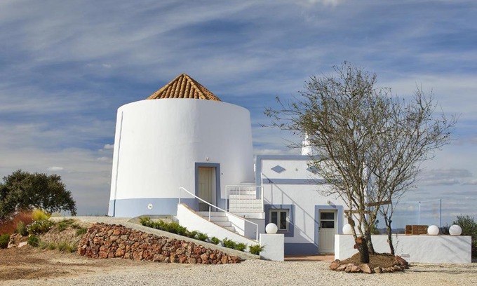Sao Bartolomeu de Messines House | Delightful Moinho do Barulho: Pet-Friendly Oceanfront Haven