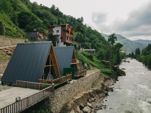 Cayirduzu Ski Chalet | Pet-Friendly Molaverbungalov: A Family Retreat Awaits