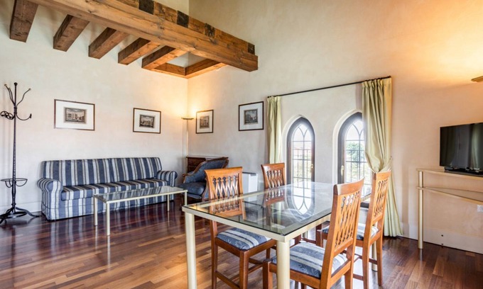 Molina Apartment | Discover Molino Stucky Residence: Tartana Suite Awaits