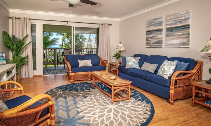 Ualapue Condo | Unforgettable Molokai Island Retreat with Oceanfront Views
