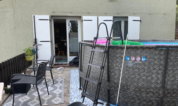 Carces Other | Serene Getaway: Mon havre avec vue sur le lac & Pool Access