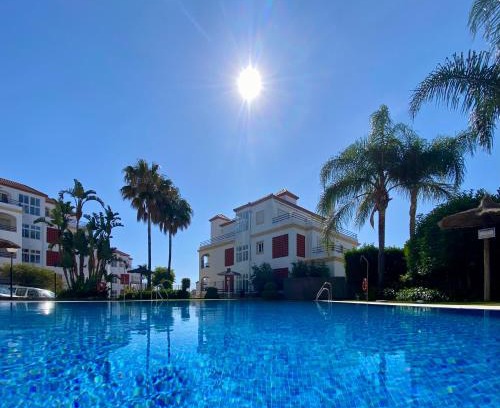 Puerto de la Duquesa Apartment | Paradise Awaits at Mon paradis au soleil - 4-Star Retreat