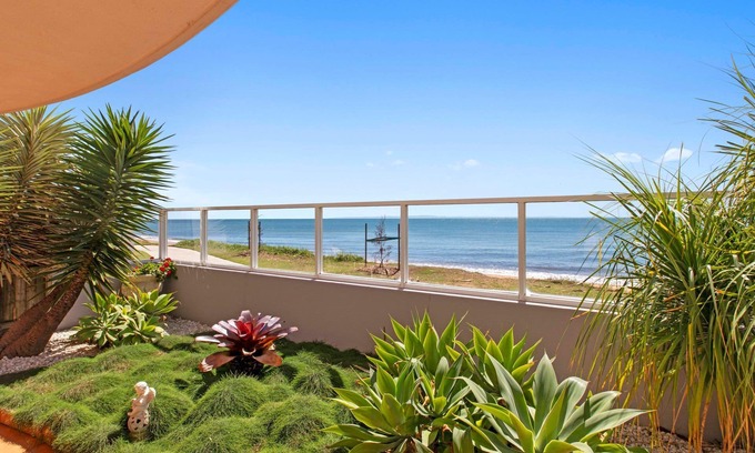 Redcliffe Apartment | Discover Mon Plaisar 5: Family-Friendly Getaway in Redcliffe