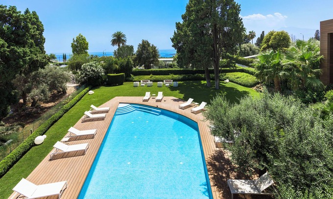 Taormina Apartment | Mon Repos Avenir Taor: Poolside Apartment in Taormina