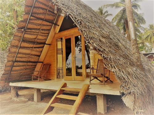 Nuwaragam Palatha Central House | Relax at Monara Arana Farm Resort: Pet & Child Friendly