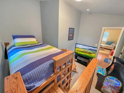 Spirit Lake Villa | Child-Friendly Monarch Cove Home near West Lake Awaits