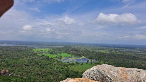 Anuradhapura House | Budget-Friendly Monari Home Stay: Perfect for Families